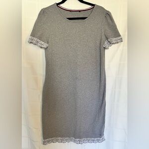 Tommy Hilfiger women’s cotton dress size small eyelet trim around sleeves Hem